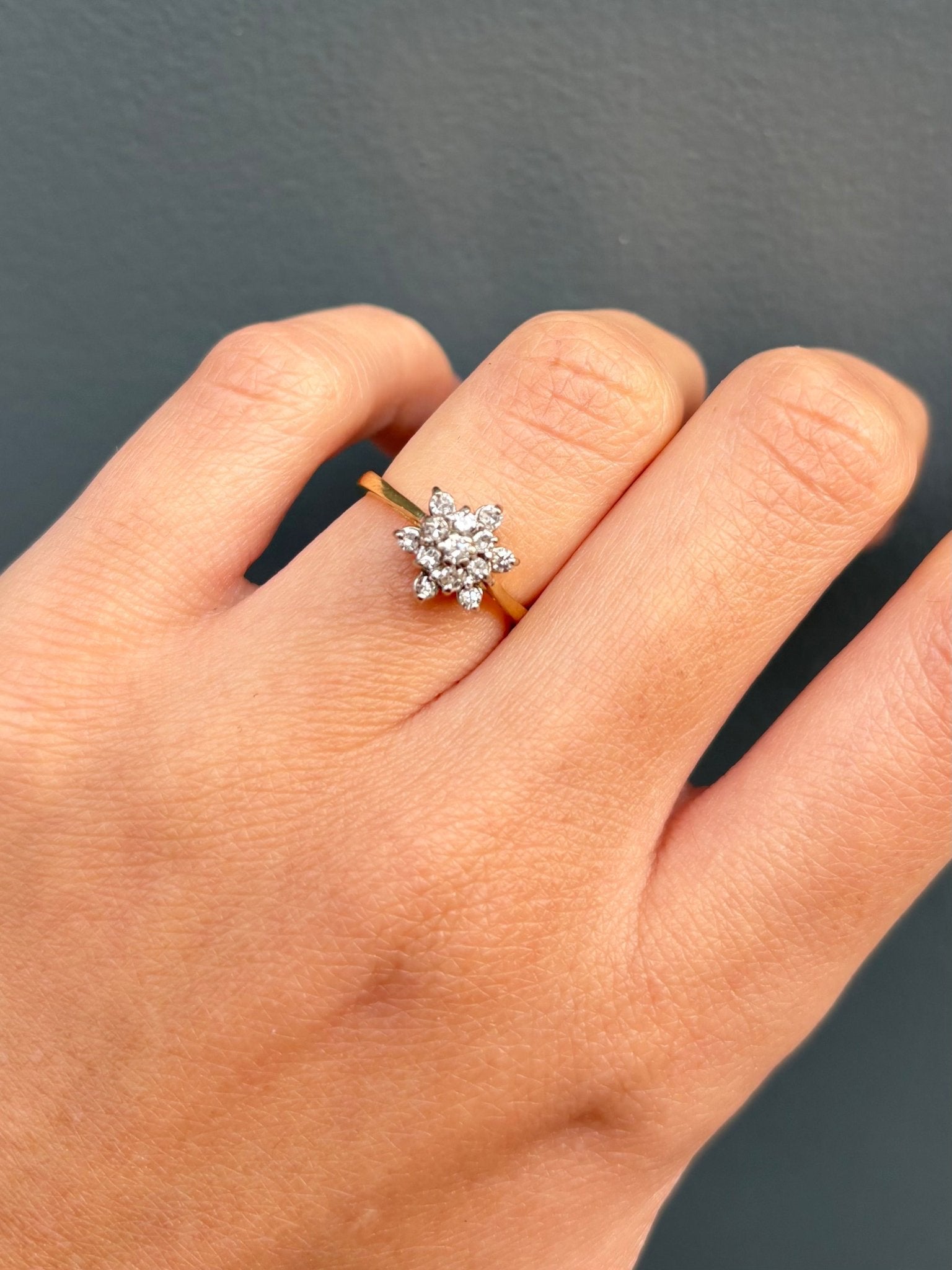 Bague Marguerite 12 Diamants "Elsa" - Elliade Paris