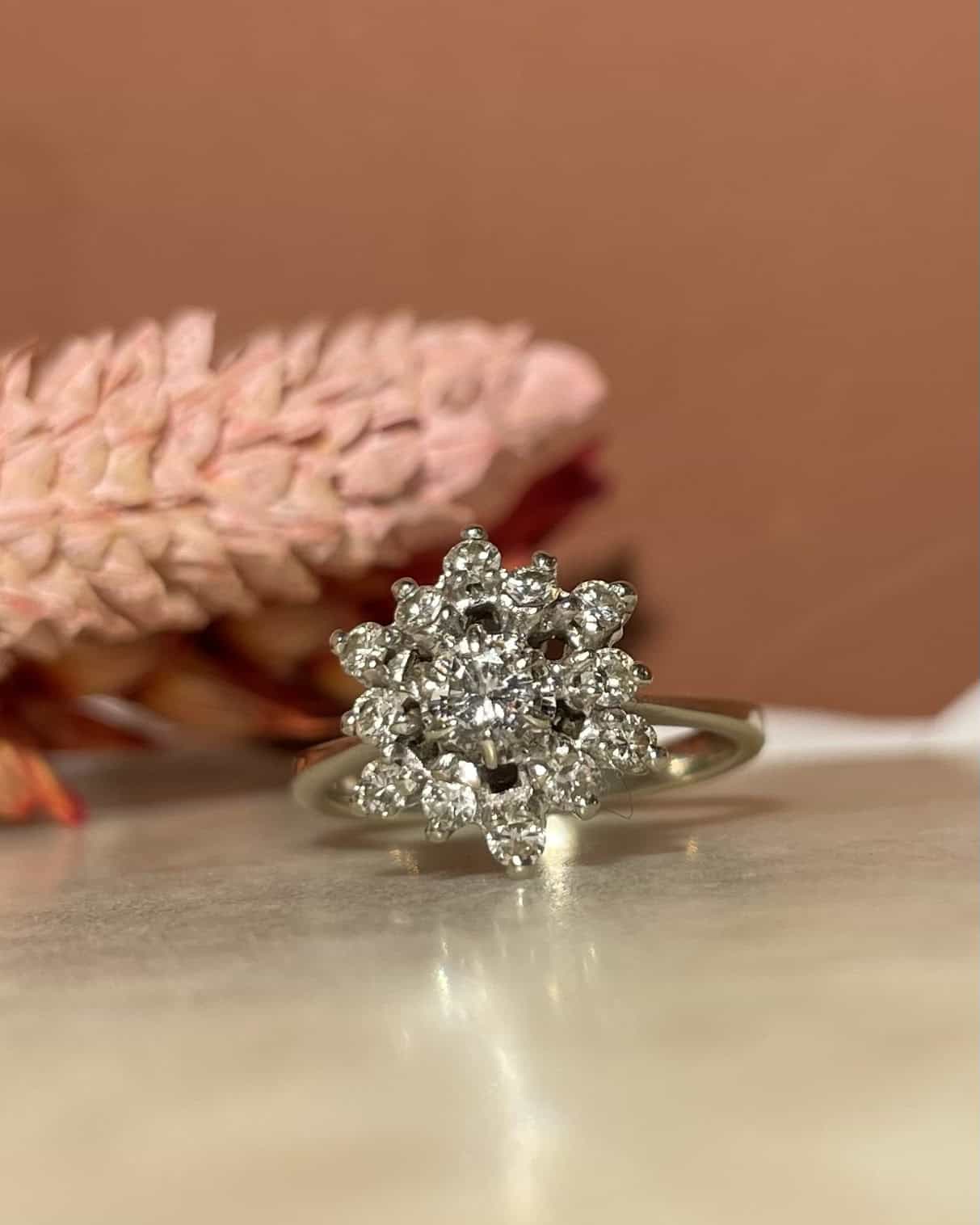 Bague Marguerite 13 Diamants 0.50 Carat "Azamée" - Elliade Paris