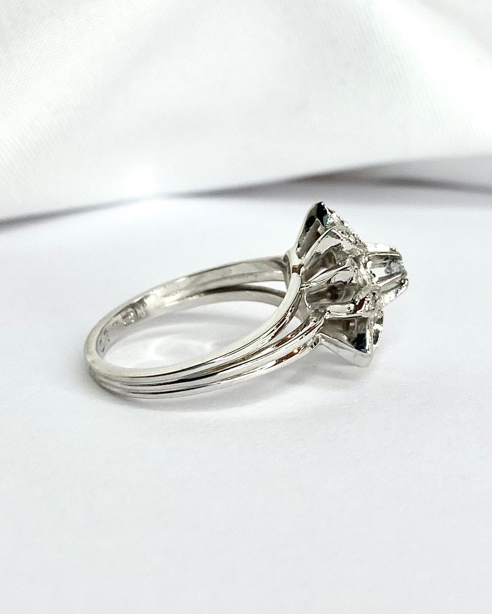 Bague Marguerite 13 Diamants "Yasmine" - Elliade Paris