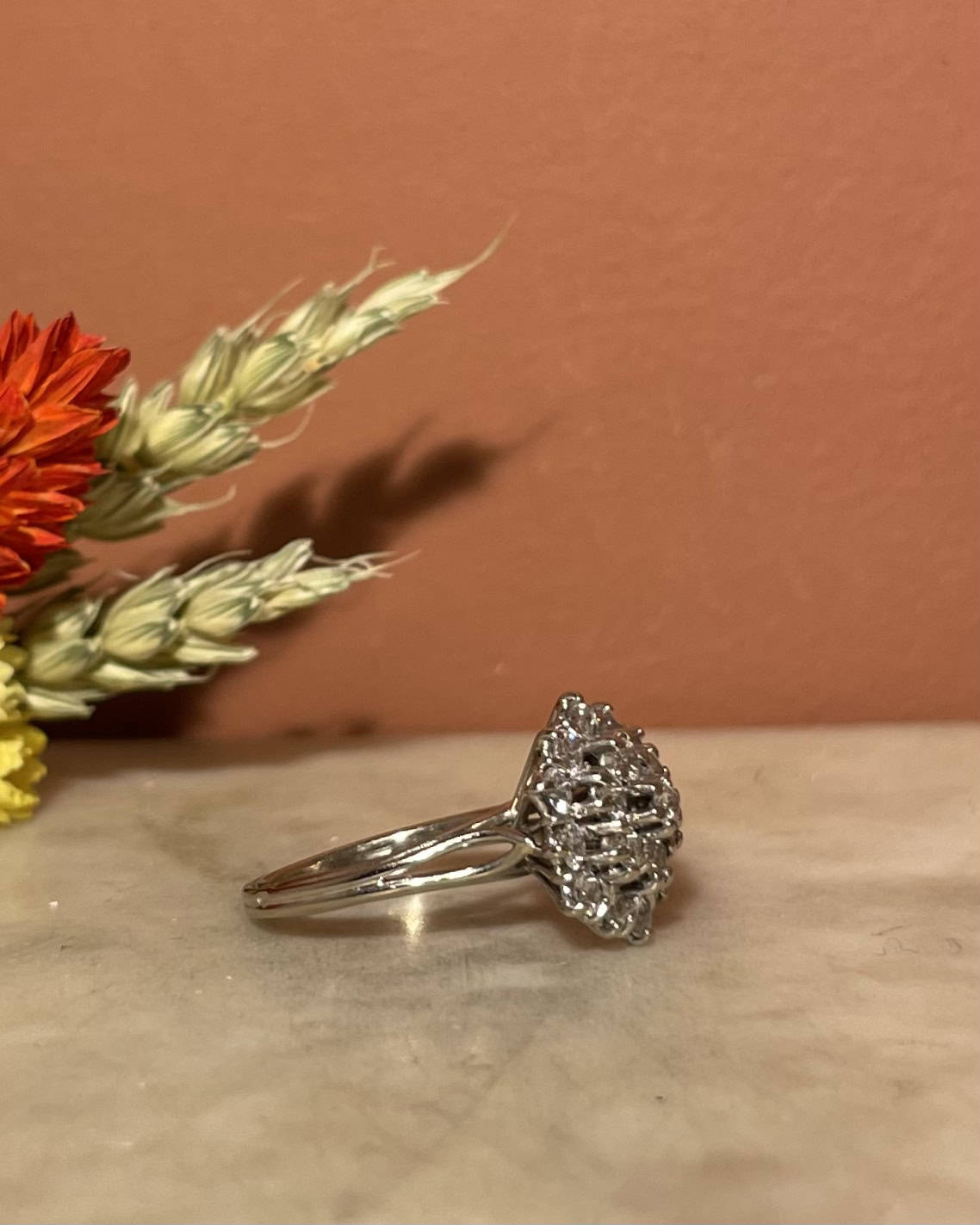 Bague Marguerite 19 Diamants 0.95 carat "Akira" - Elliade Paris