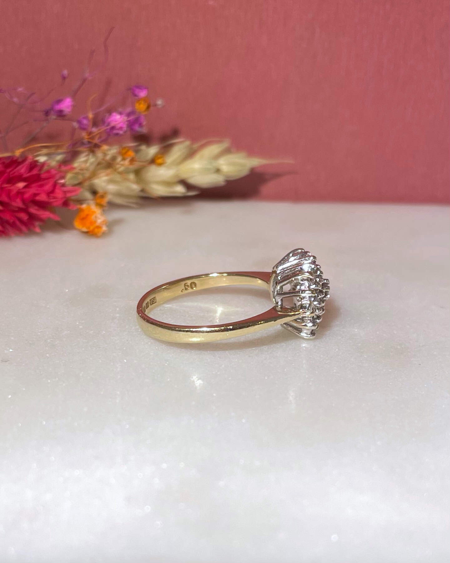 Bague Marguerite 29 Diamants 0.58 Carat "Line" - Elliade Paris