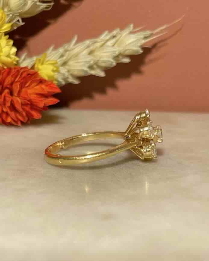 Bague Marguerite 7 Diamants "Edwige" - Elliade Paris