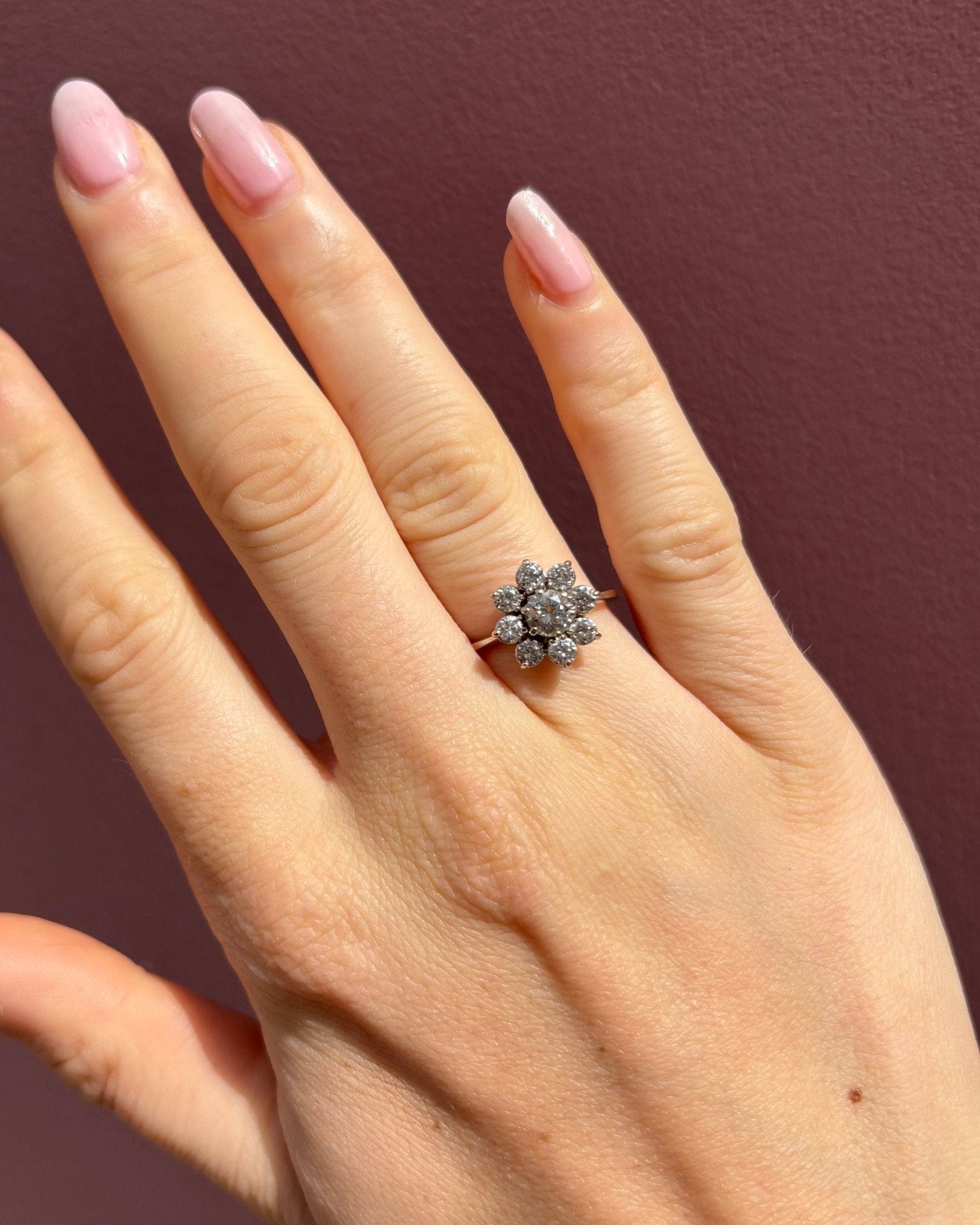 Bague Marguerite 9 Diamants 1.06 carat "Chanya" - Elliade Paris