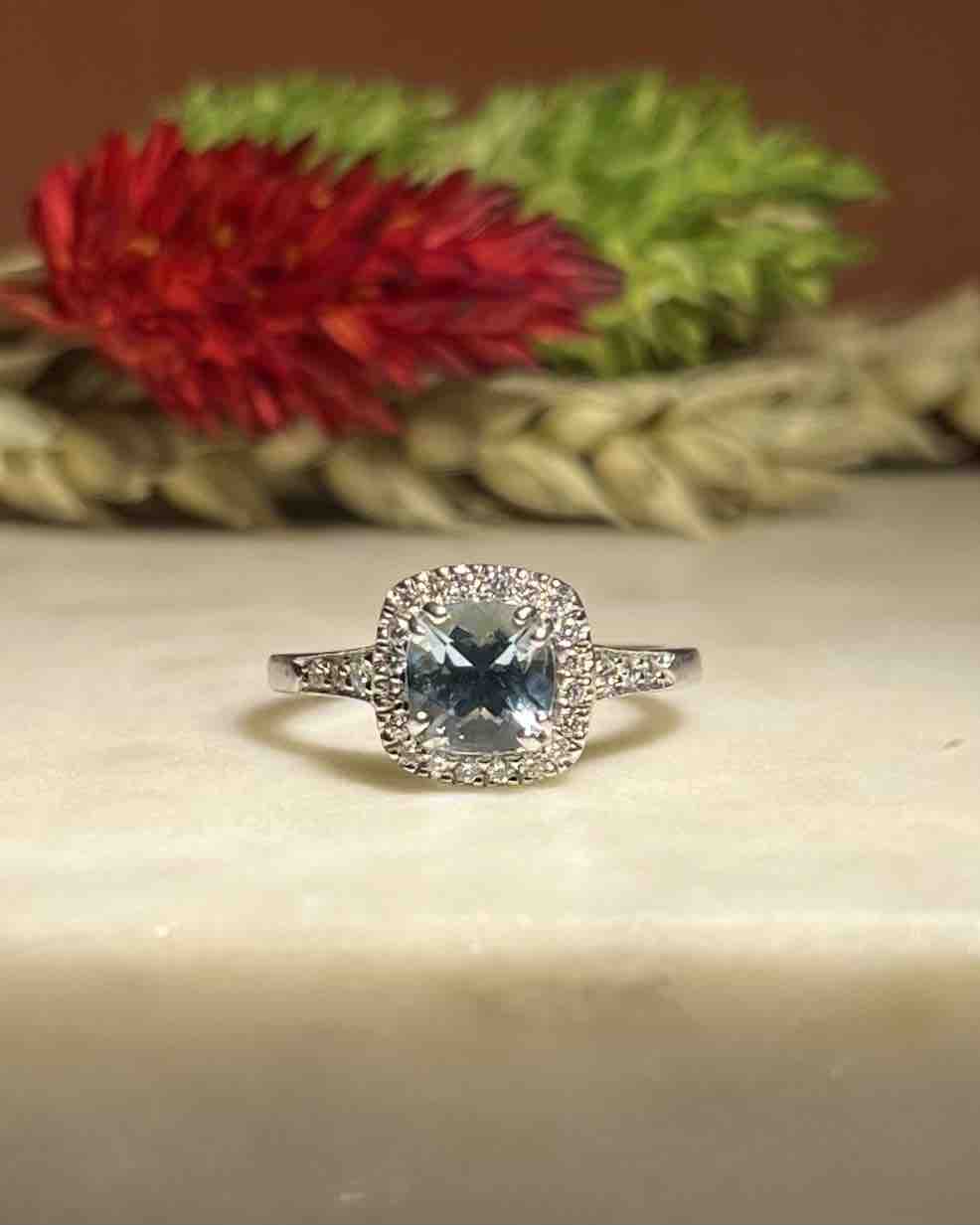 Bague Marguerite Aigue - Marine et Diamants "Basma" - Elliade Paris