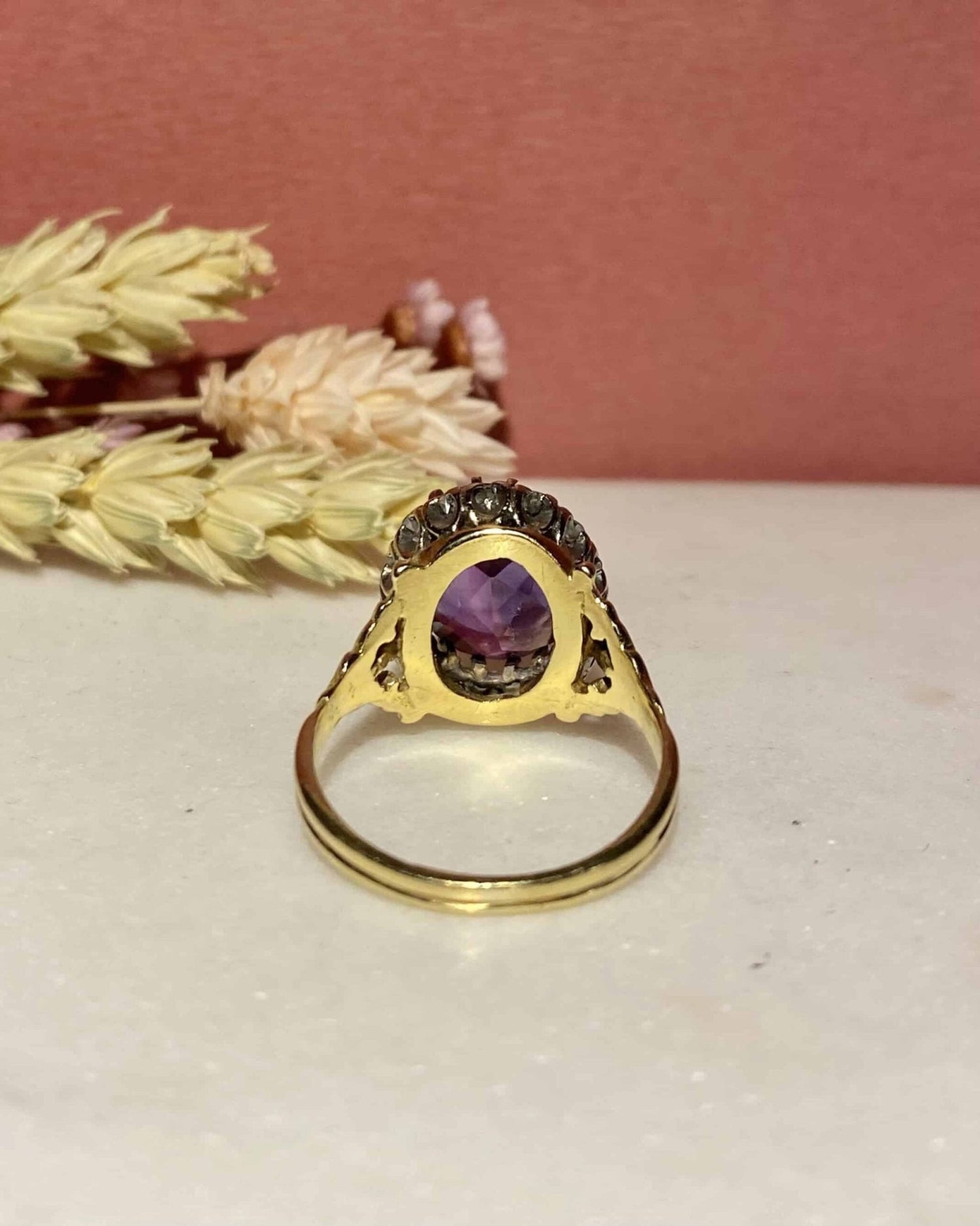 Bague Marguerite Améthyste 3.60 Carats & 16 Diamants "Paulina" - Elliade Paris
