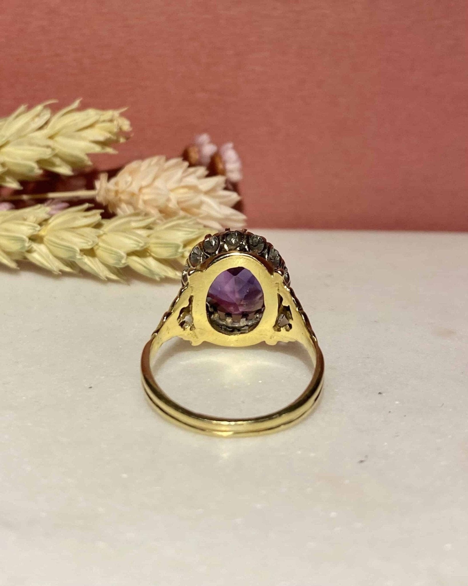 Bague Marguerite Améthyste 3.60 Carats & 16 Diamants "Paulina" - Elliade Paris