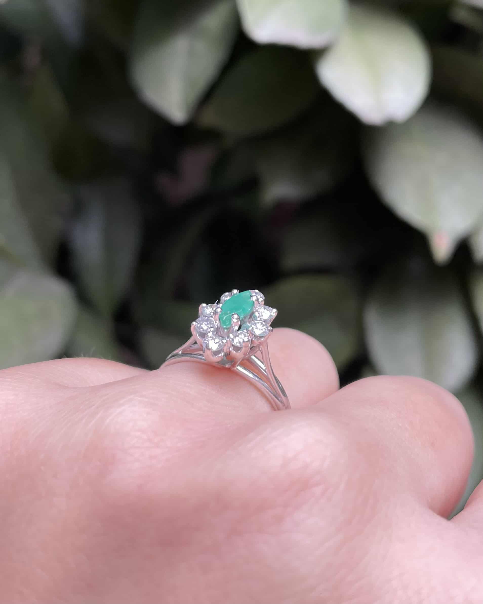 Bague Marguerite Émeraude & Diamants "Camilea"