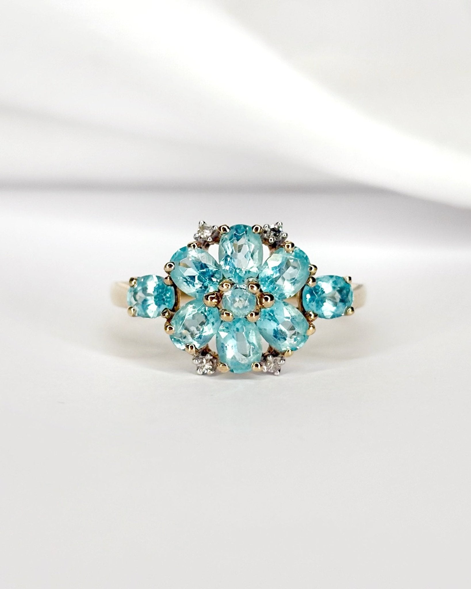 Bague Marguerite Apatites 1.65 carat & Diamants "Rina" - Elliade Paris