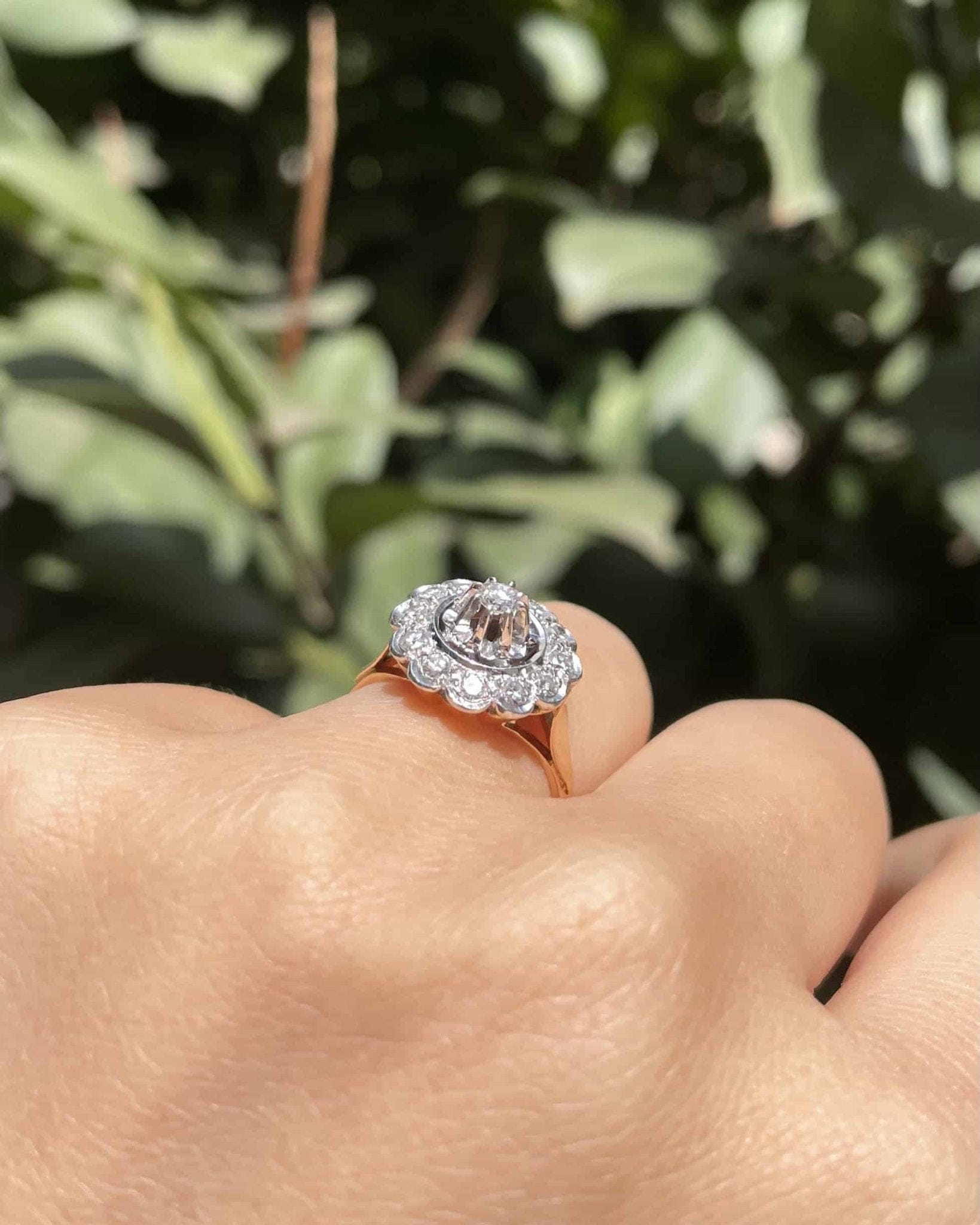 Bague Marguerite Art - Déco 13 Diamants 0.46 carat "Chloé" - Elliade Paris