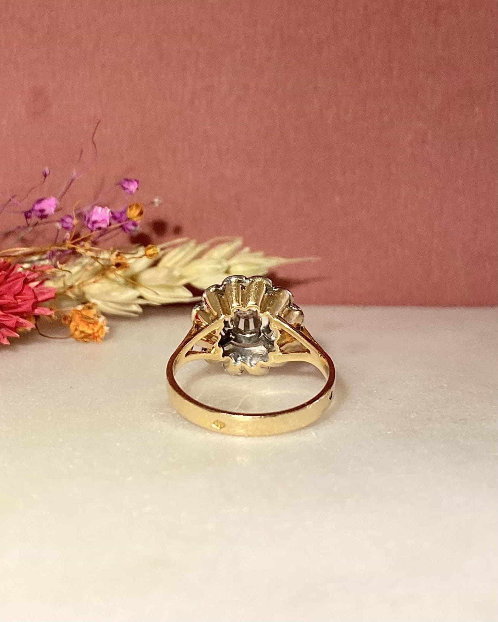 Bague Marguerite Art - Déco 13 Diamants 0.46 carat "Chloé" - Elliade Paris