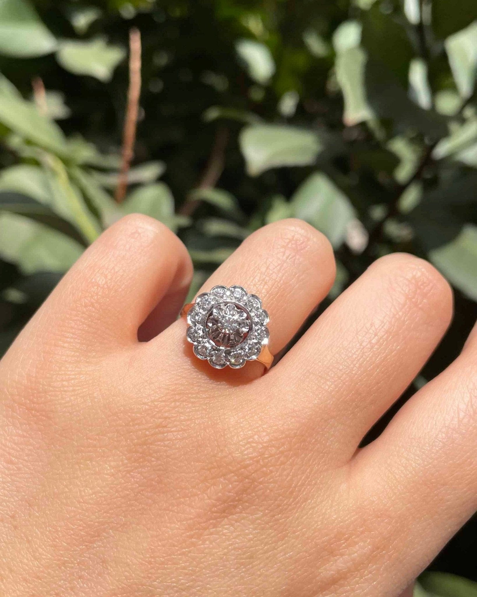 Bague Marguerite Art - Déco 13 Diamants 0.46 carat "Chloé" - Elliade Paris