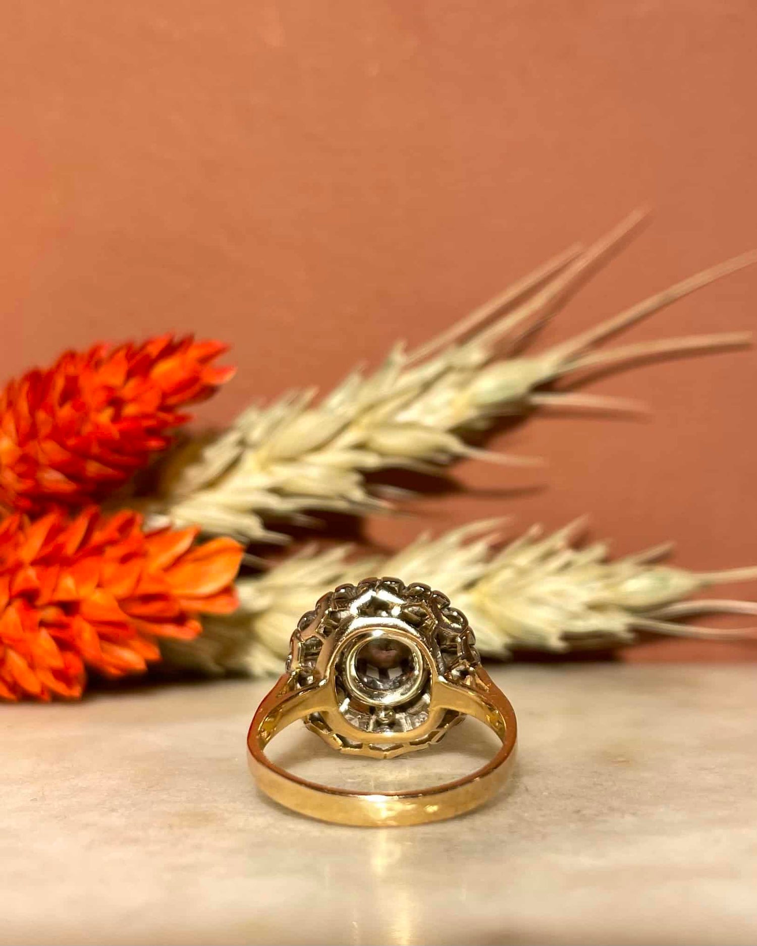 Bague Marguerite Art - Déco 13 Diamants "Emilia" - Elliade Paris