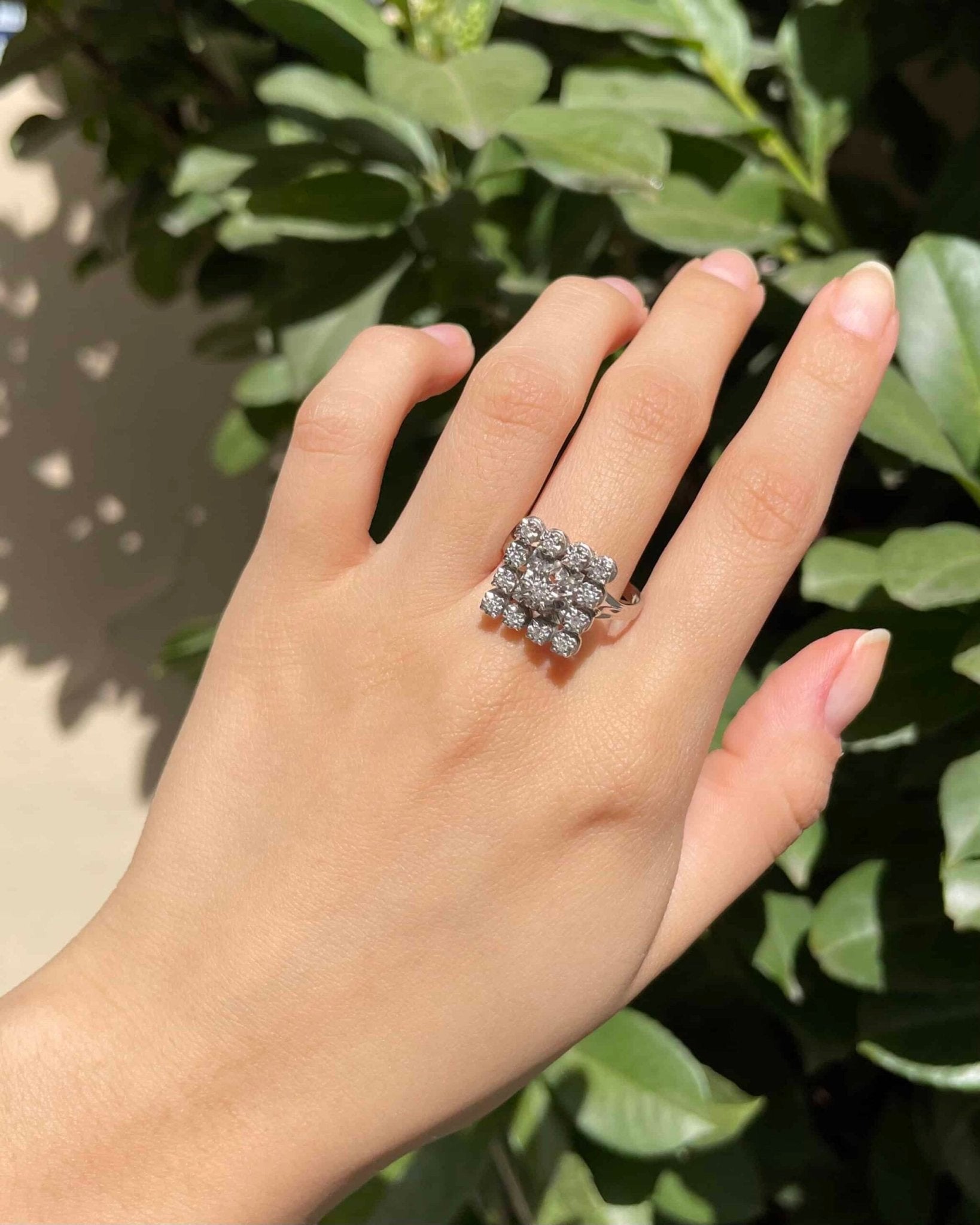 Bague Marguerite Art - Déco 13 Diamants "Eva" - Elliade Paris