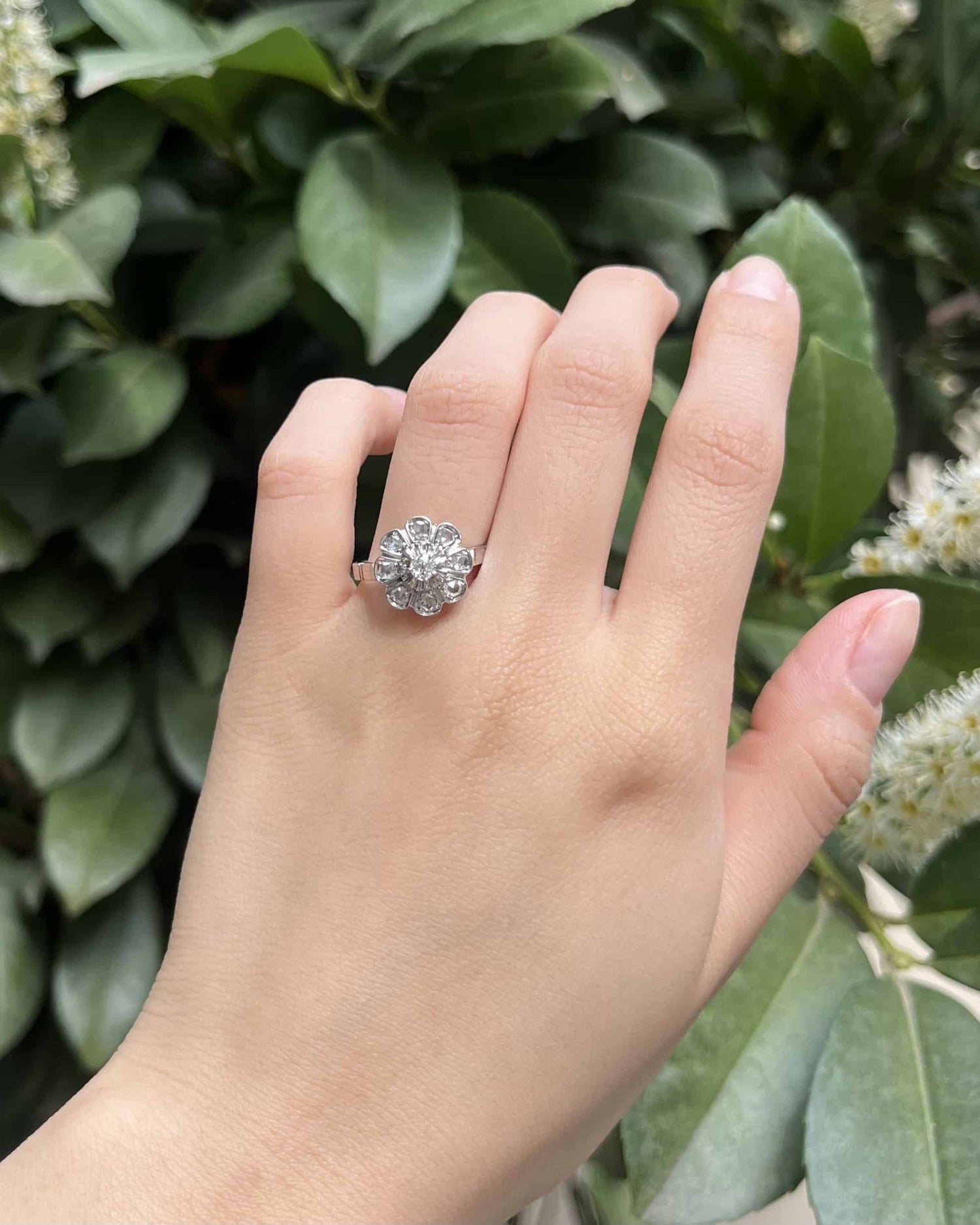 Bague Marguerite Art - Déco 9 Diamants "Boheme" - Elliade Paris