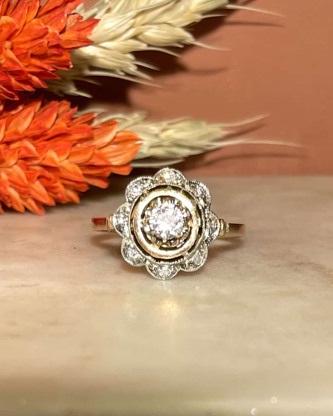 Bague Marguerite Art - Déco 9 Diamants "Layane" - Elliade Paris