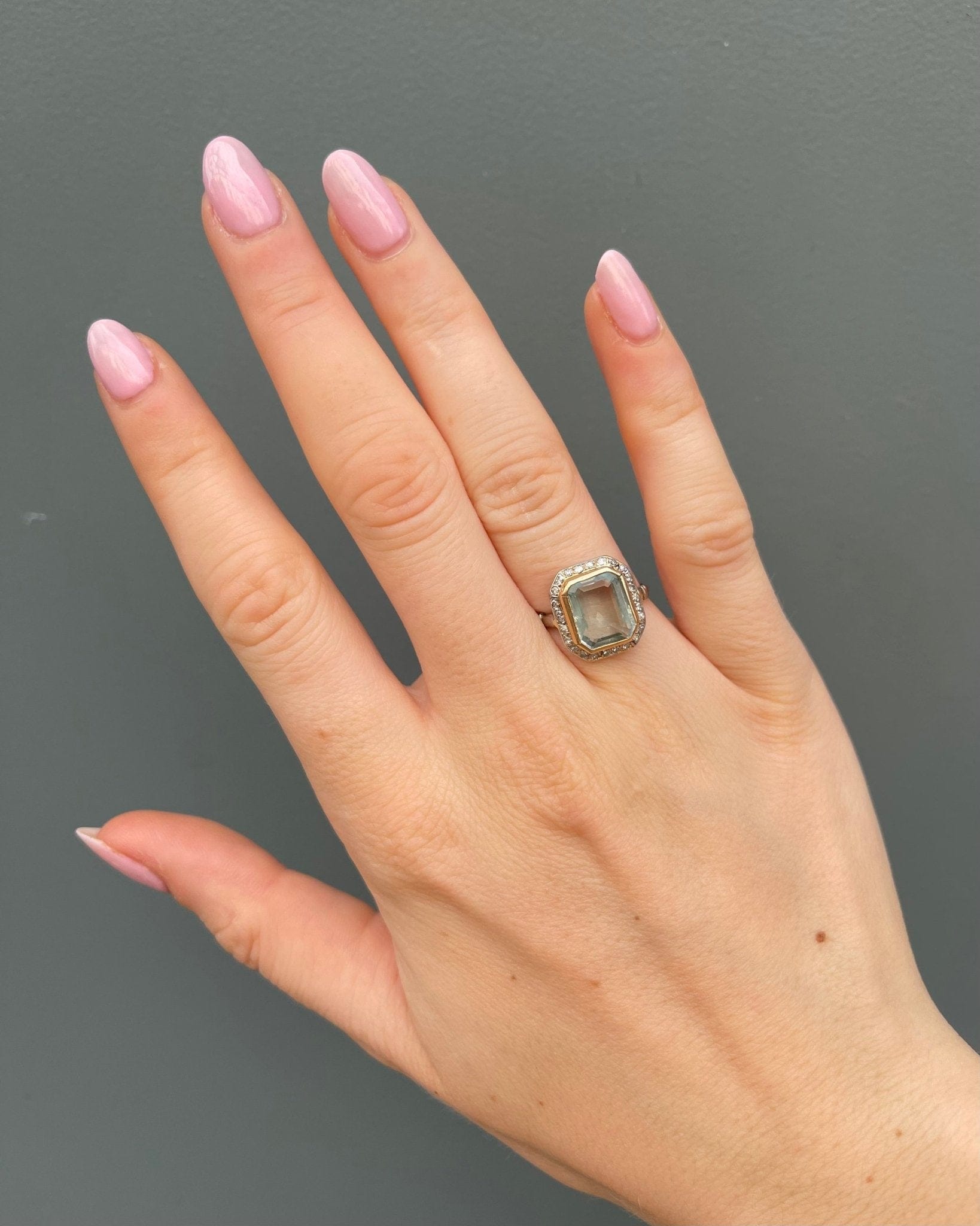 Bague Marguerite Art - Déco Aigue - Marine 3.45 carats & 26 Diamants "Revon" - Elliade Paris