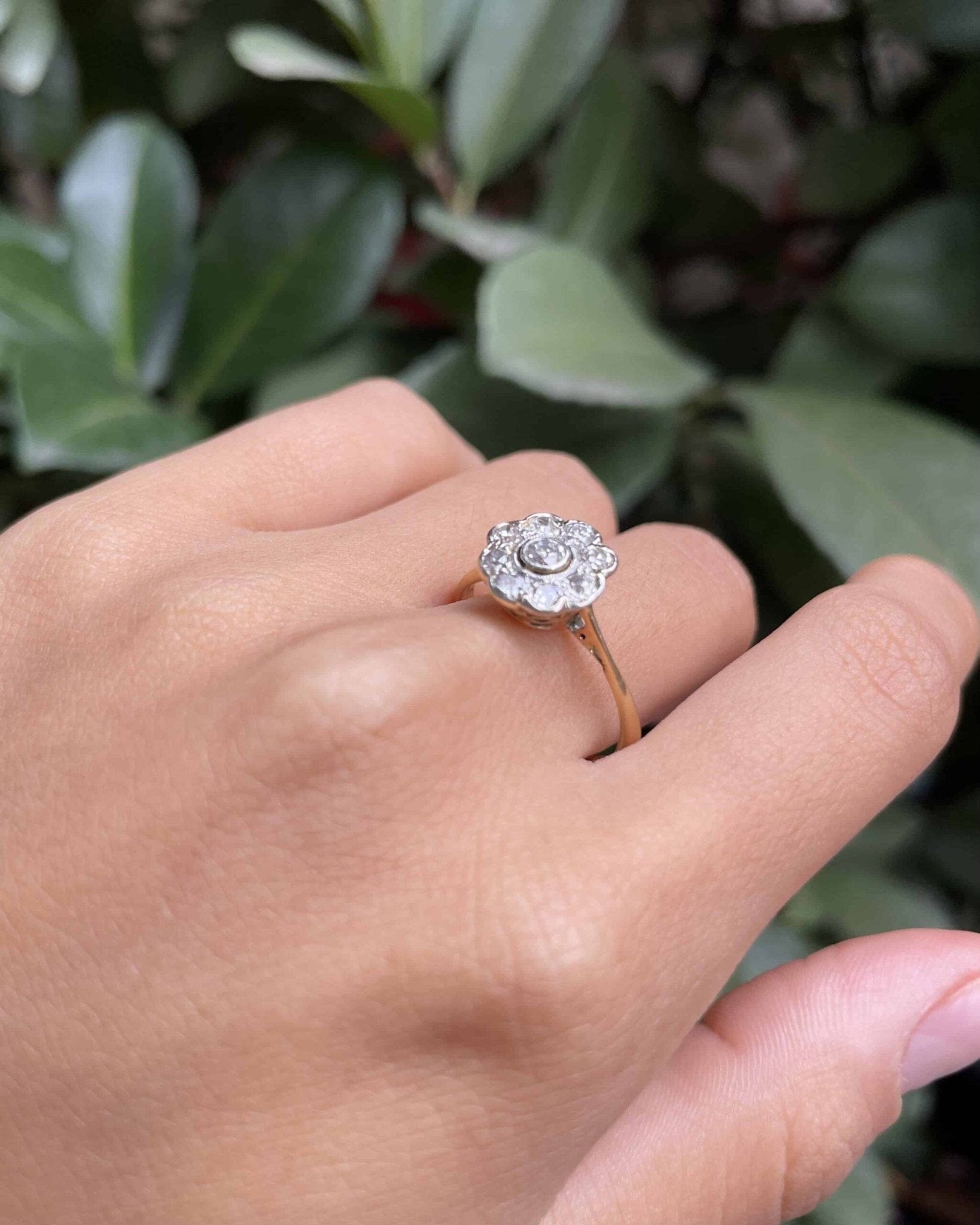 Bague Marguerite Art - Déco Diamants 0.60 carat "Adley" - Elliade Paris