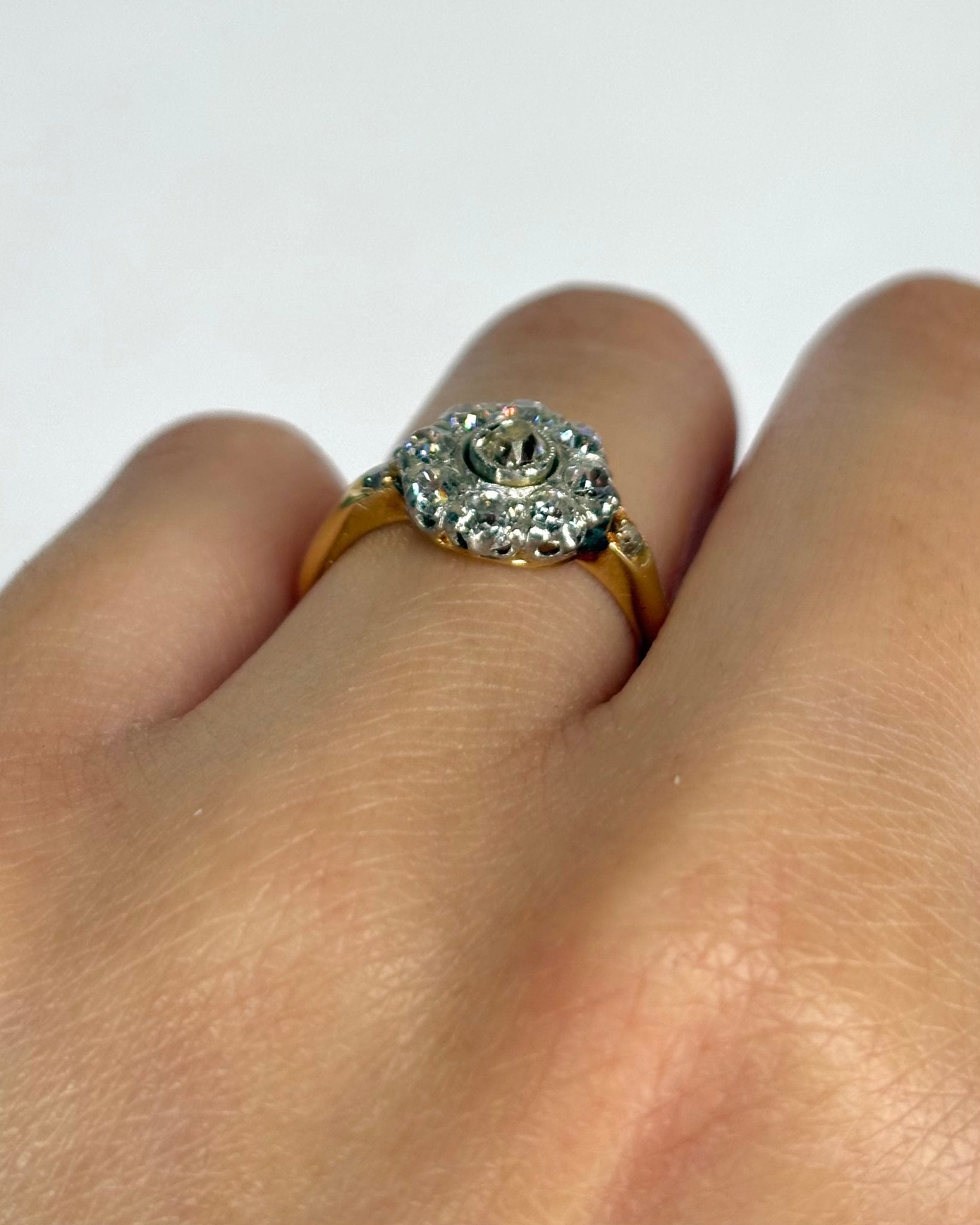 Bague Marguerite Art Déco Diamants 0.65 carat "Gladys" - Elliade Paris