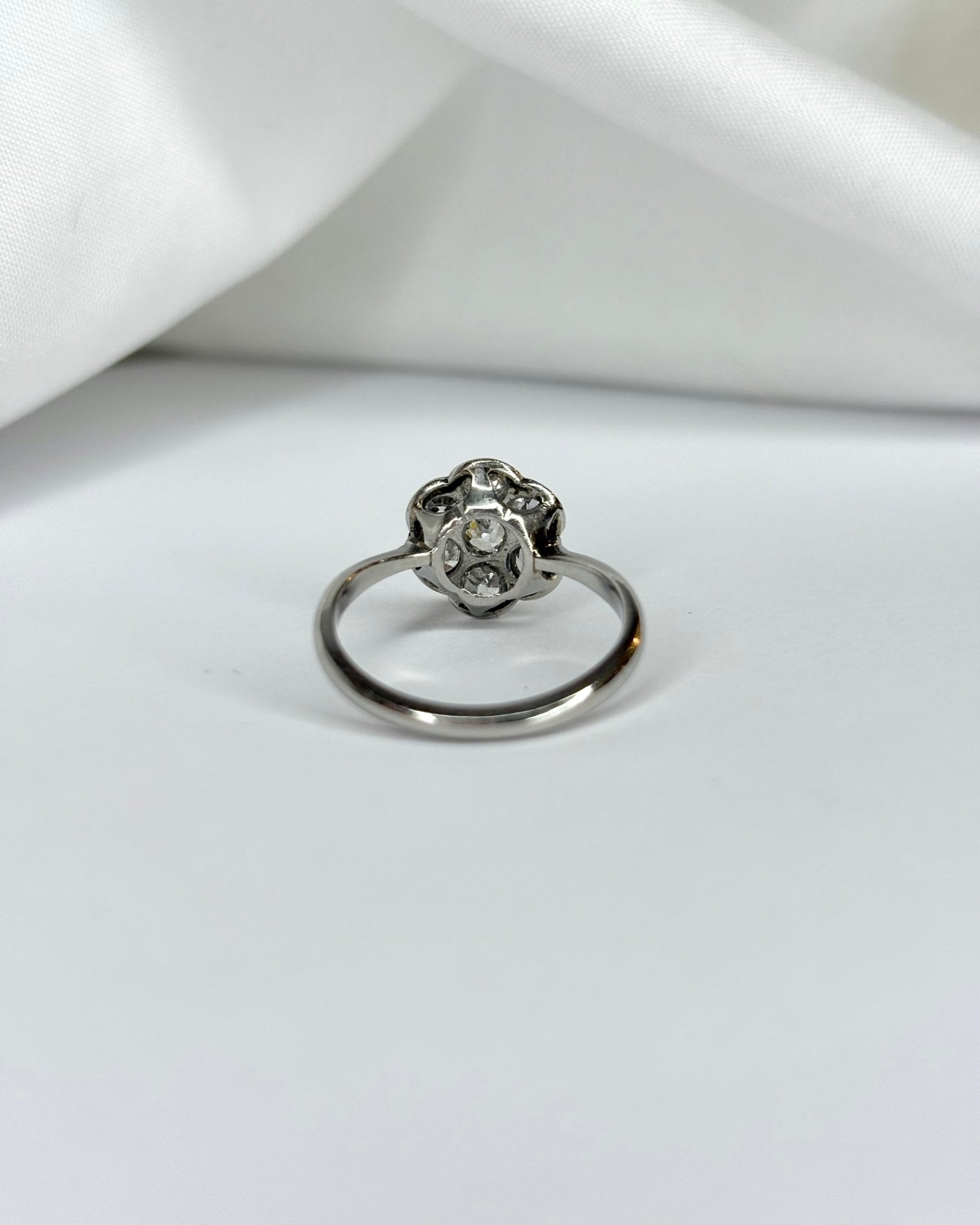 Bague Marguerite Art Déco Diamants 0.70 carat "Anouck" - Elliade Paris