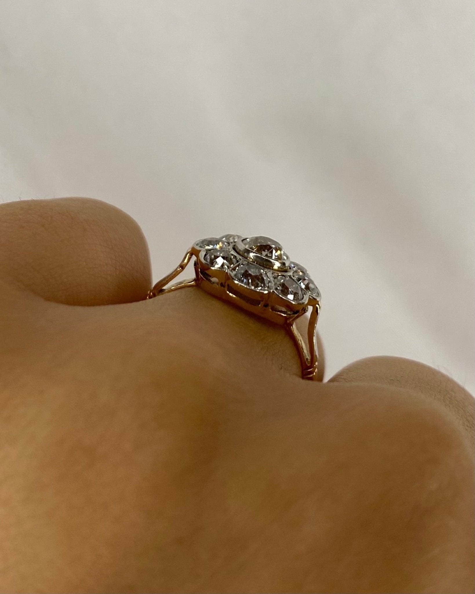 Bague Marguerite Art Déco Diamants 1.54 carat "Annie" - Elliade Paris