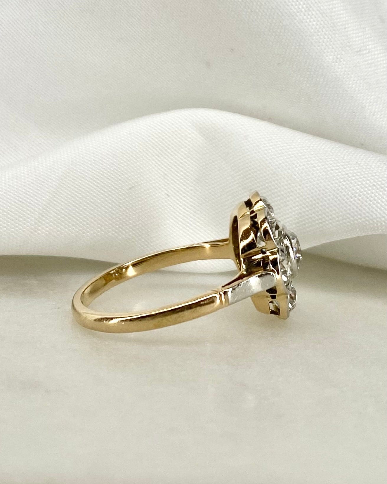 Bague Marguerite Art Déco Diamants 1.54 carat "Annie" - Elliade Paris