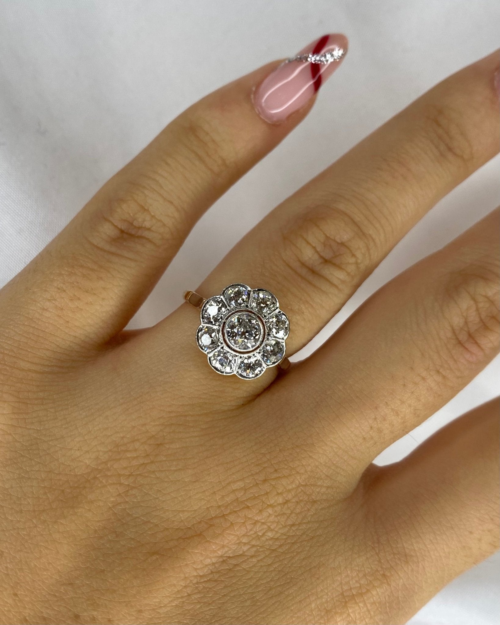 Bague Marguerite Art Déco Diamants 1.54 carat "Annie" - Elliade Paris