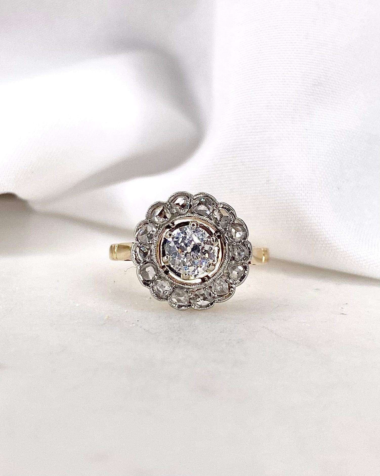 Bague Marguerite Art Déco Diamants "Emilie" - Elliade Paris