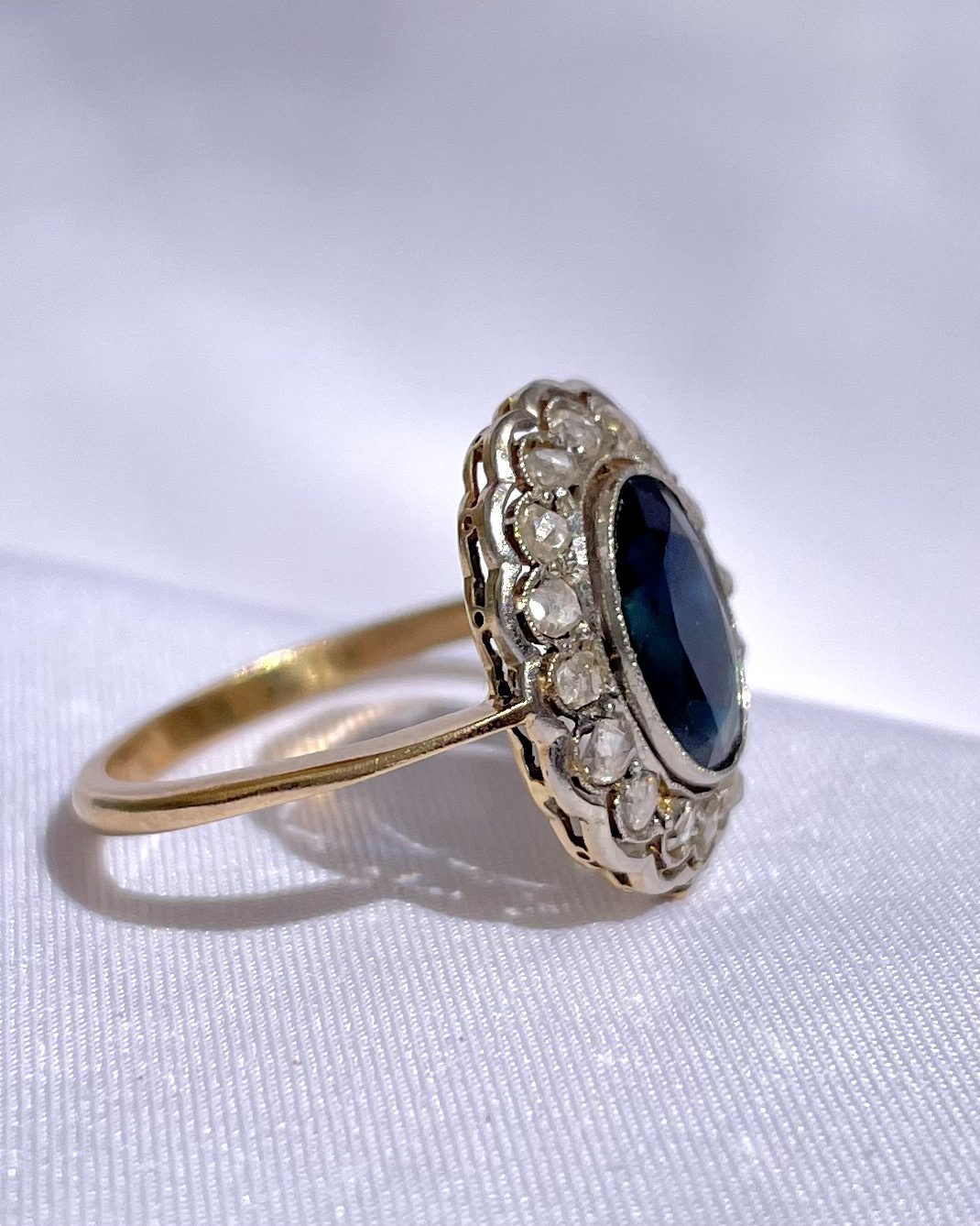 Bague Marguerite Art - déco Saphir & diamants "Anna" - Elliade Paris
