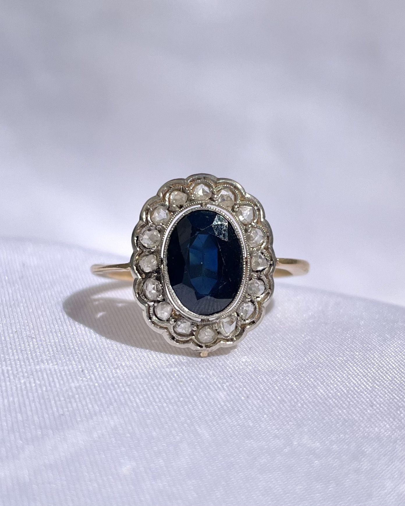 Bague Marguerite Art - déco Saphir & diamants "Anna" - Elliade Paris