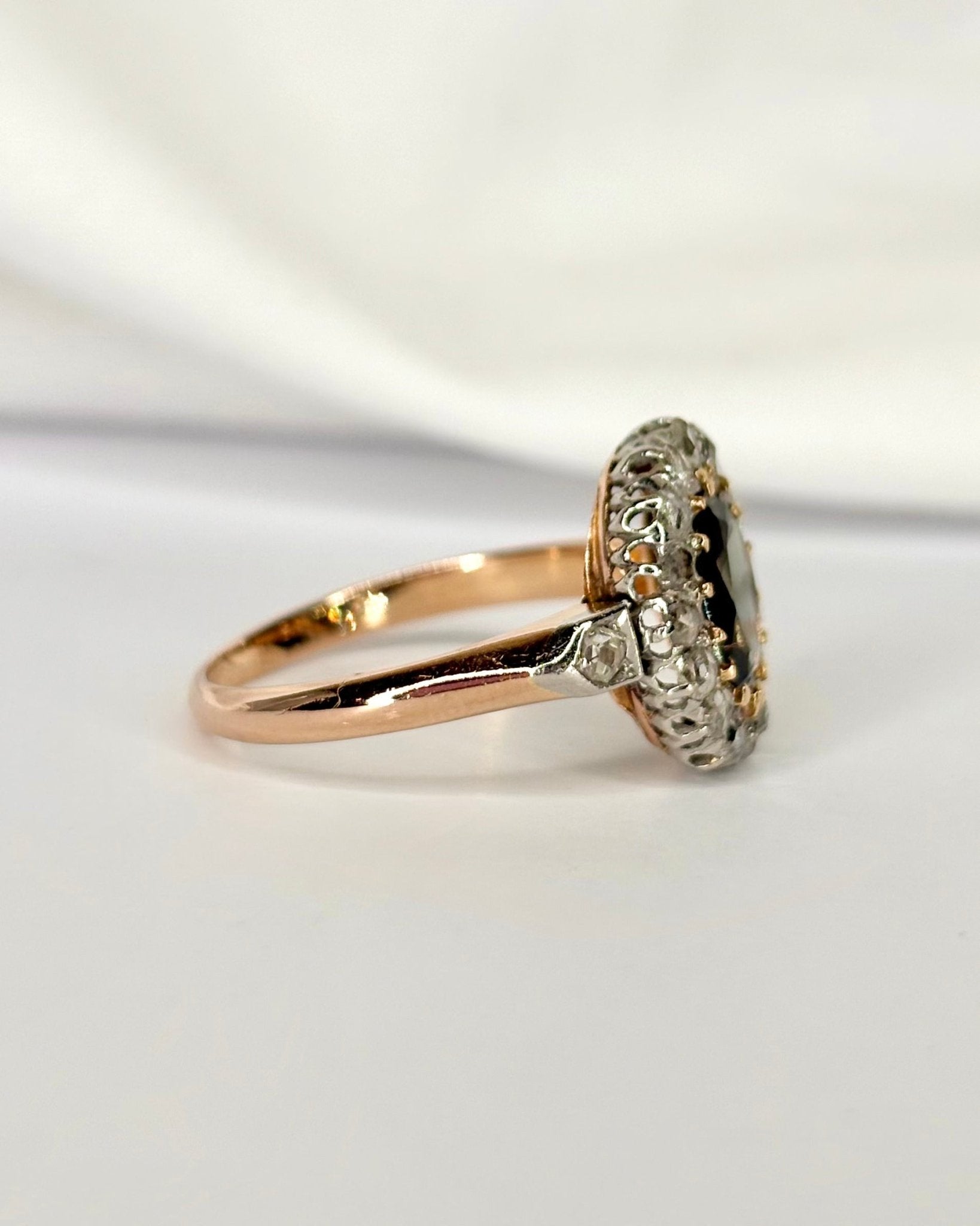 Bague Marguerite Art Déco Tourmaline Bleue 1.30 carat & Diamants "Tamika" - Elliade Paris