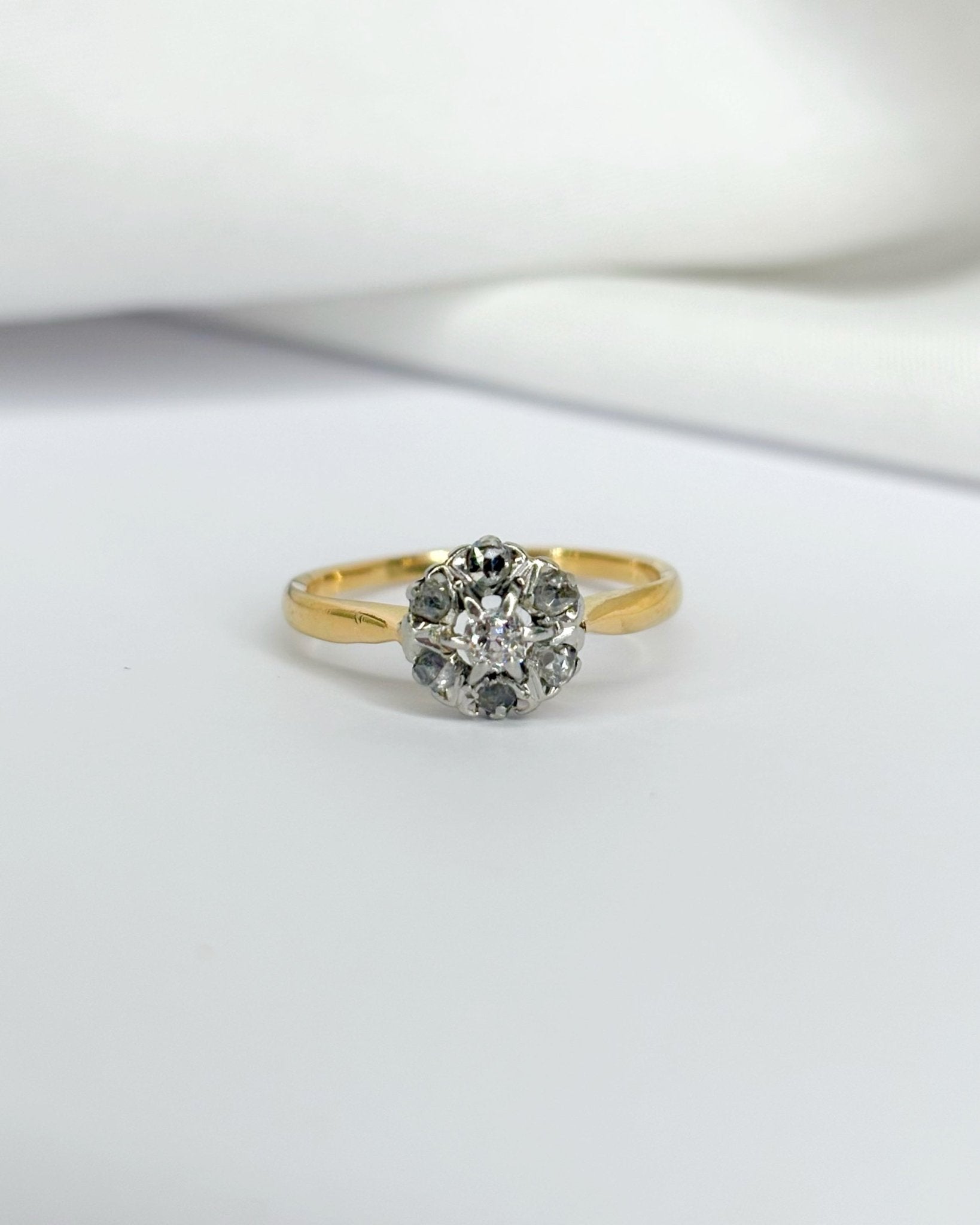 Bague Marguerite Art - Nouveau 7 Diamants "Ophélie" - Elliade Paris