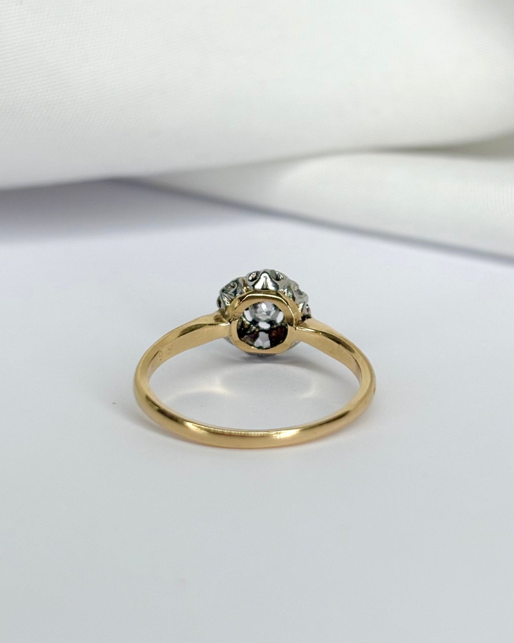 Bague Marguerite Art - Nouveau 7 Diamants "Ophélie" - Elliade Paris