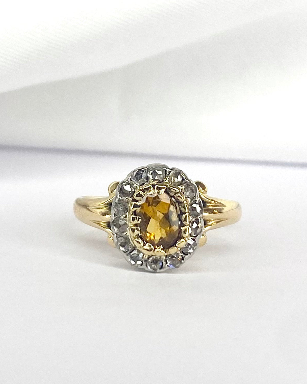 Bague Marguerite Citrine 0.44 carat & Diamants "Flora" - Elliade Paris