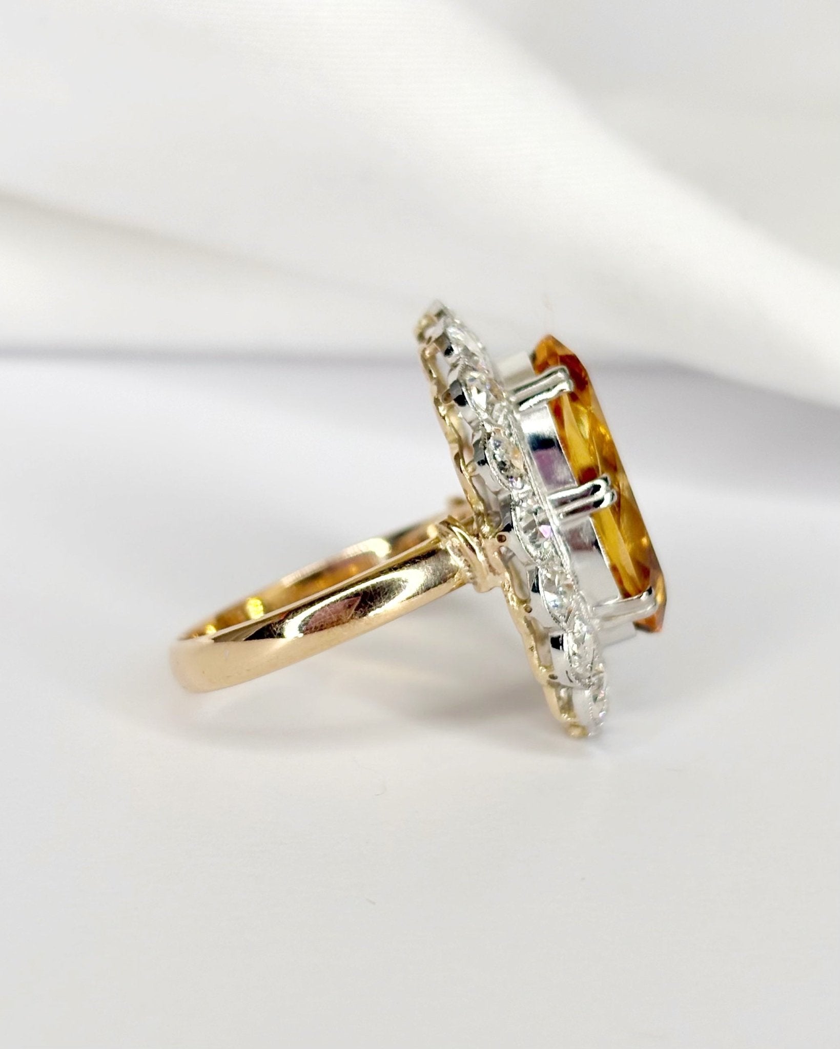 Bague Marguerite Citrine 6 carats & Diamants 1.60 carat "Soumia" - Elliade Paris