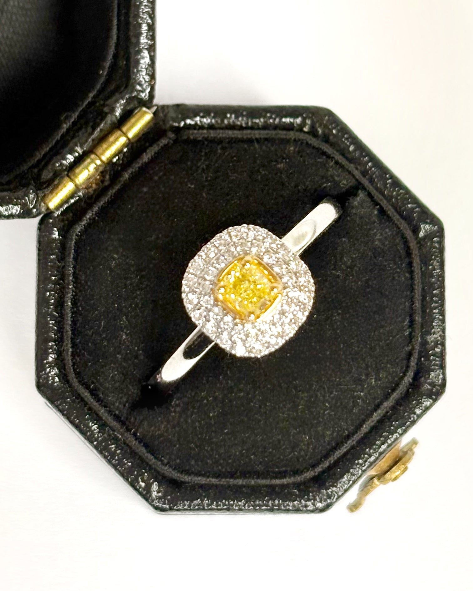 Bague Marguerite Diamant Jonquille "Justine" - Elliade Paris