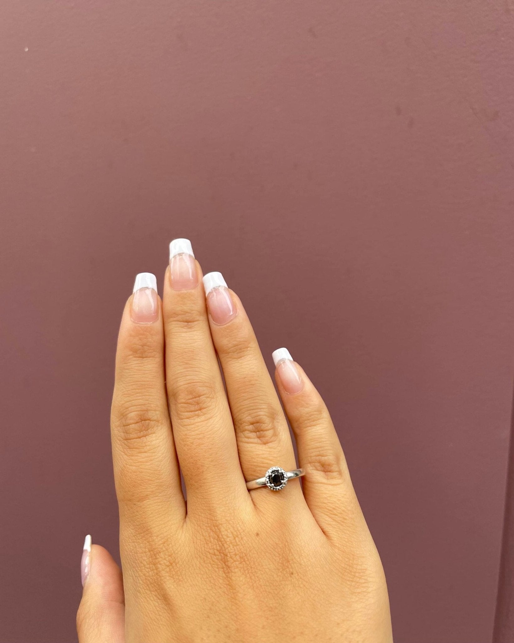 Bague Marguerite Diamant Noir 0.30 Carat "Wesley" - Elliade Paris