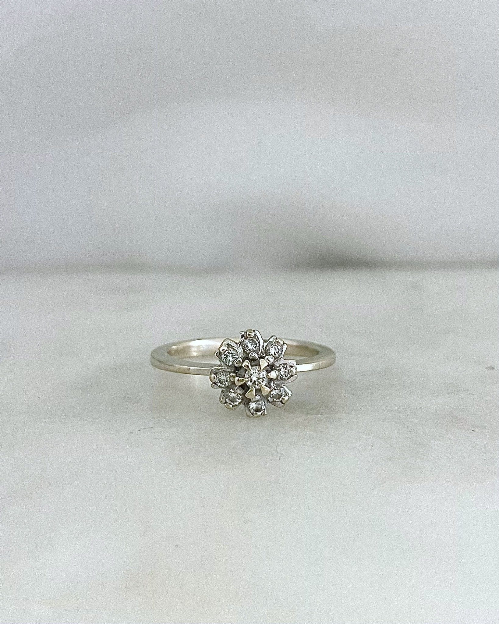 Bague Marguerite Diamants 0.22 carat "Guillemette" - Elliade Paris