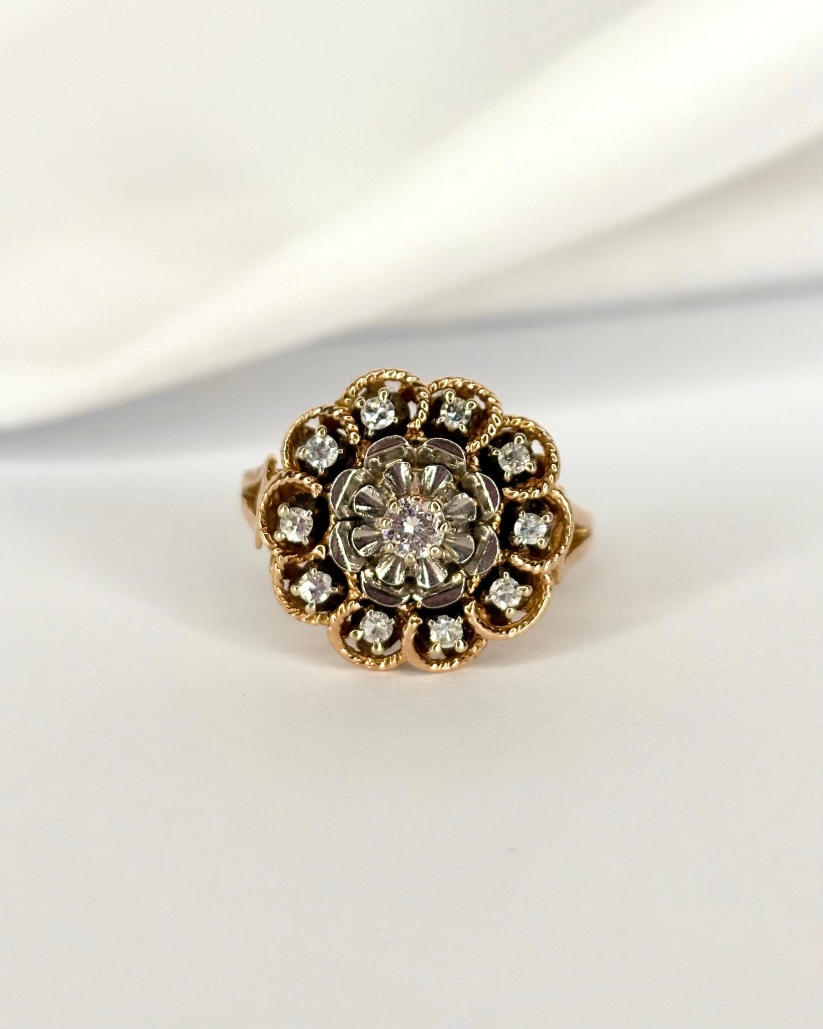 Bague Marguerite Diamants 0.30 carat "Olivia" - Elliade Paris