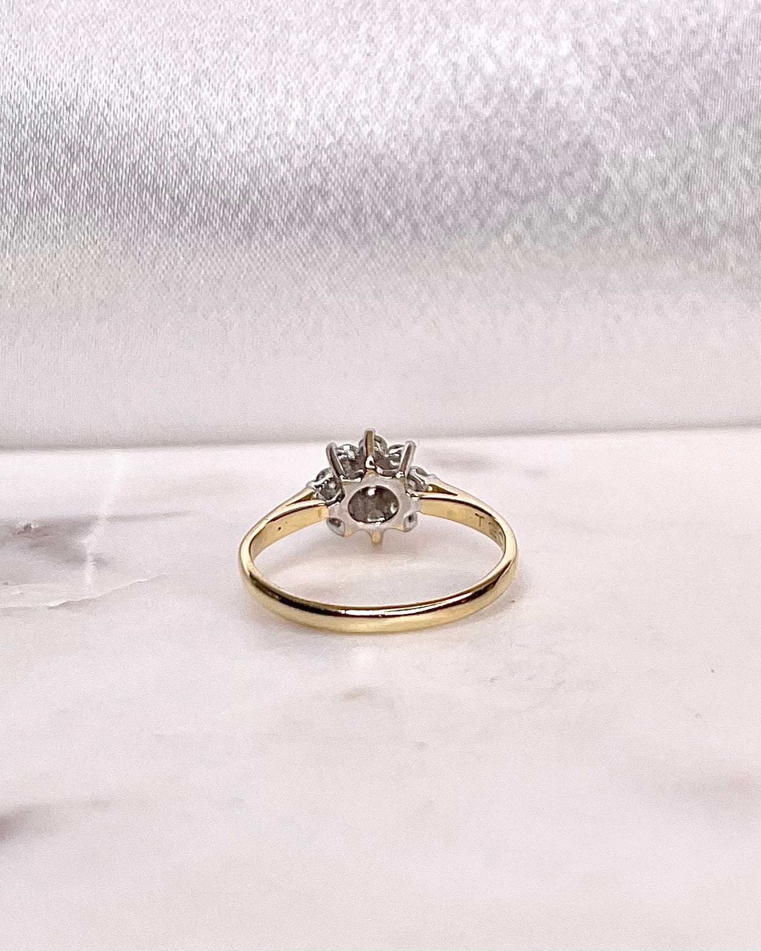 Bague Marguerite Diamants 0.31 carat "Haize" - Elliade Paris