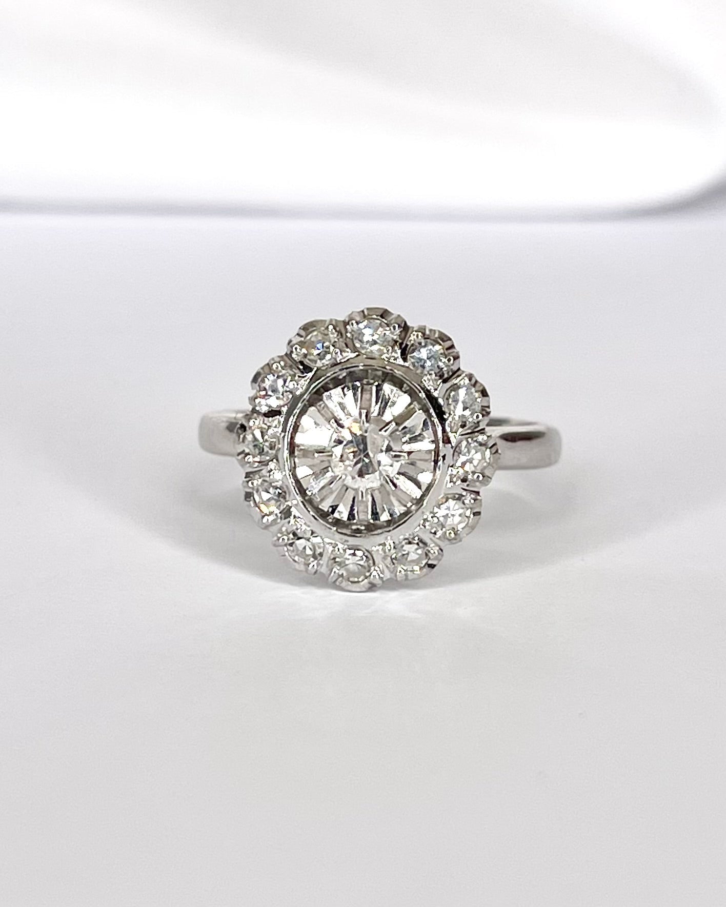 Bague Marguerite Diamants 0.34 carat "Pétunia" - Elliade Paris