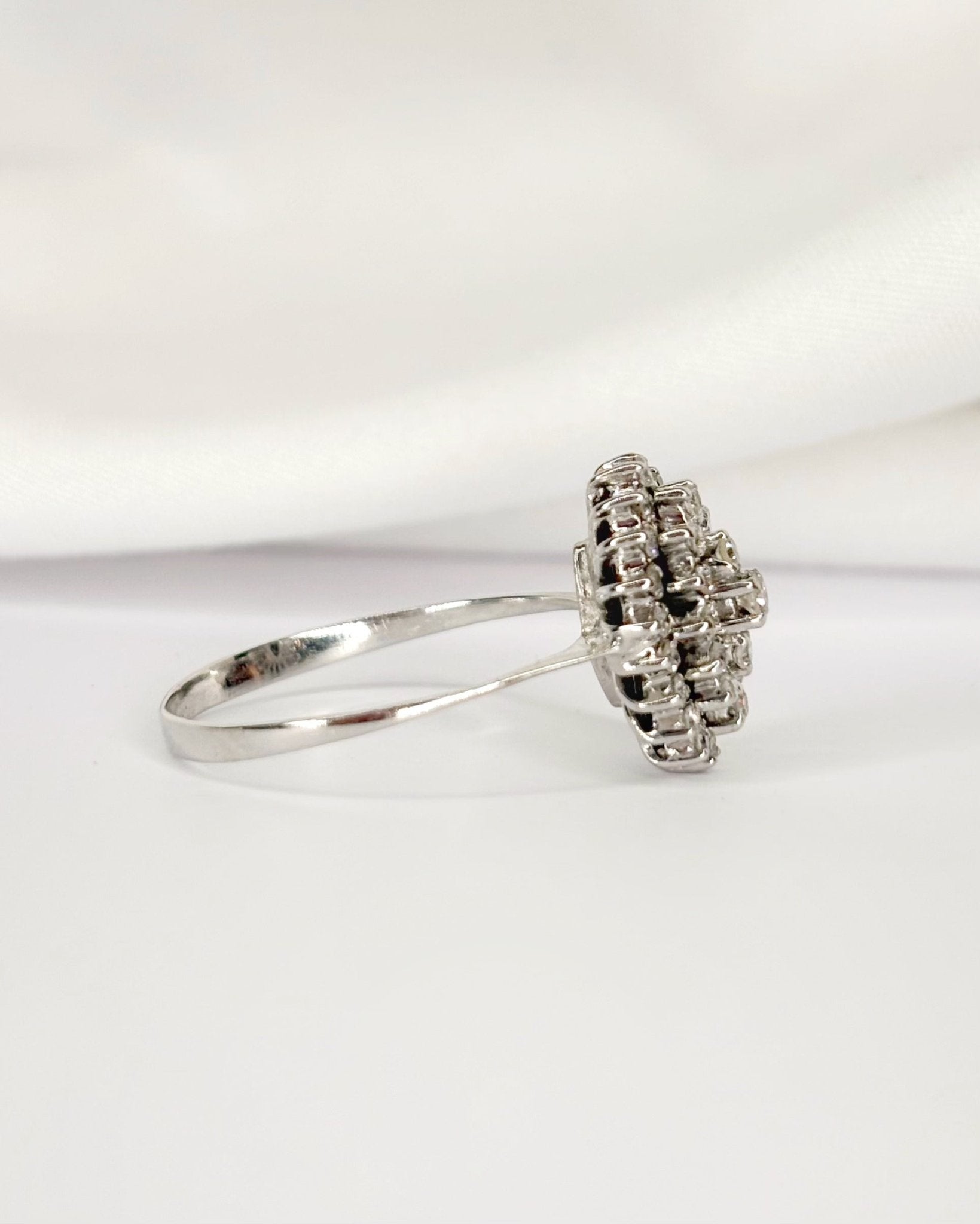 Bague Marguerite Diamants 0.38 carat "Priscilla" - Elliade Paris