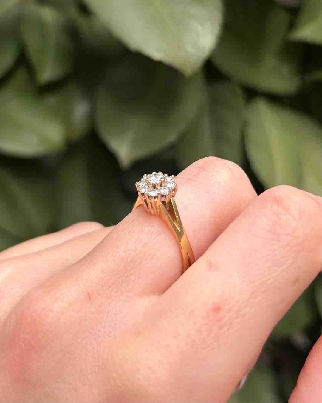 Bague Marguerite Diamants 0.40 Carat "Jelena" - Elliade Paris
