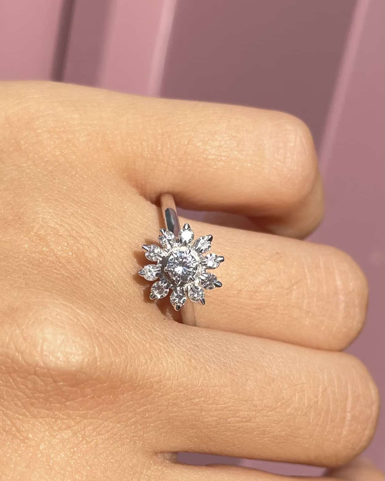 Bague Marguerite Diamants 0.40 carat "Maude" - Elliade Paris