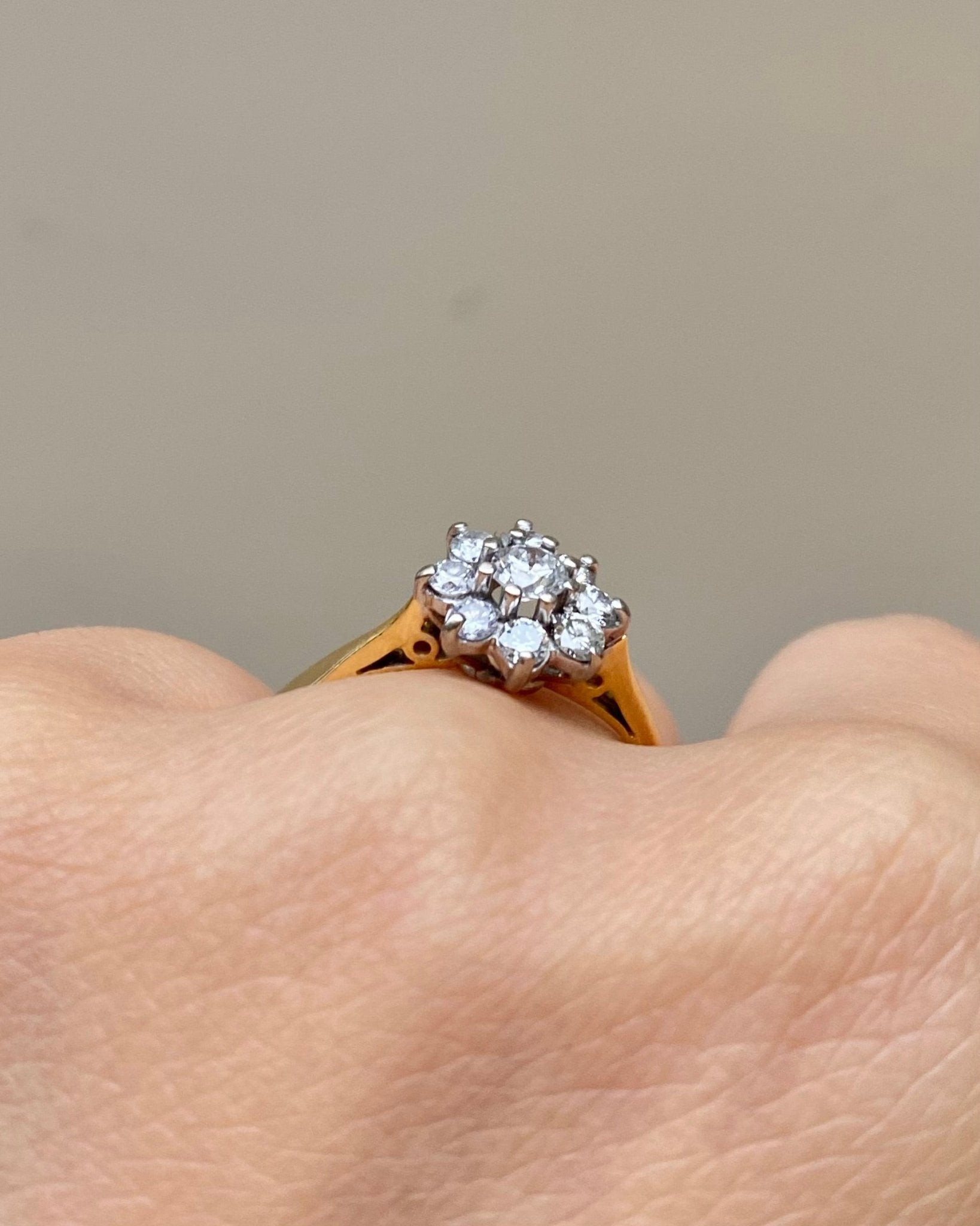 Bague Marguerite Diamants 0.47 carat "Oriane" - Elliade Paris