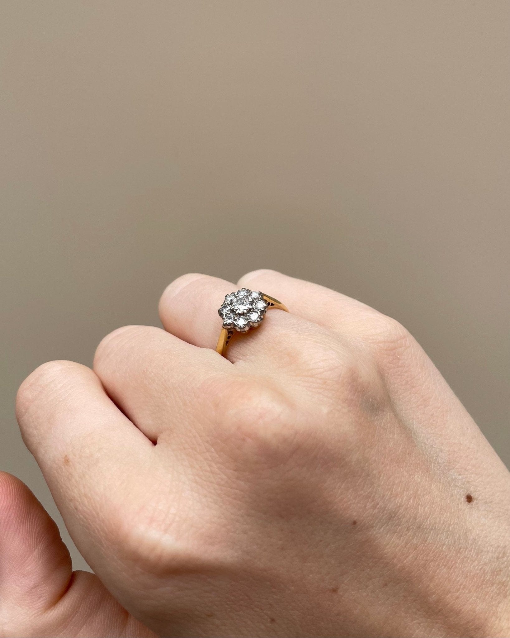 Bague Marguerite Diamants 0.60 carat "Irisia" - Elliade Paris