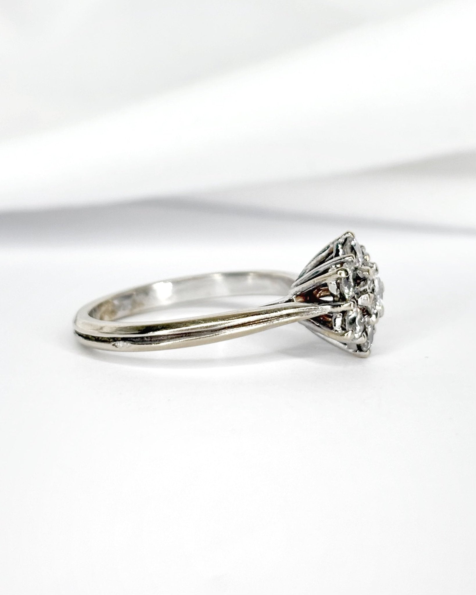 Bague Marguerite Diamants 0.61 carat "Sienna" - Elliade Paris
