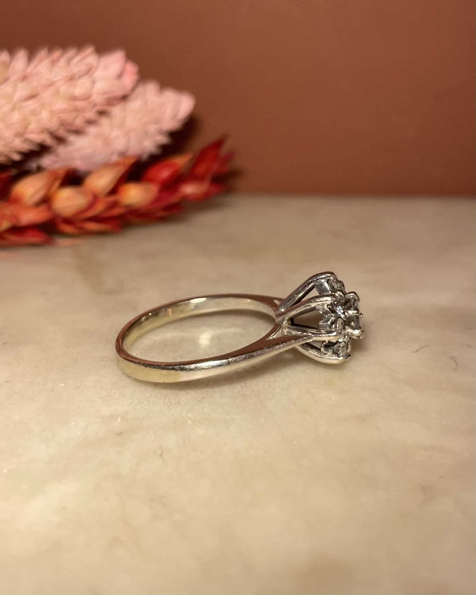 Bague Marguerite Diamants 0.70 Carat "Xylie" - Elliade Paris