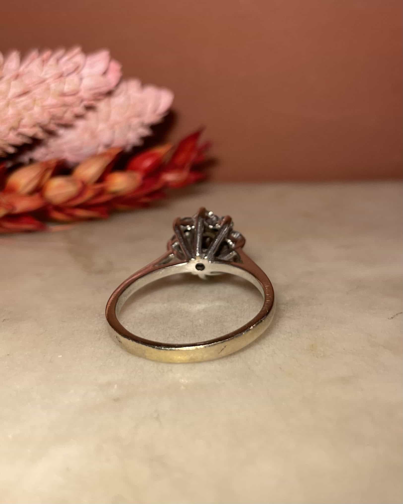 Bague Marguerite Diamants 0.70 Carat "Xylie" - Elliade Paris