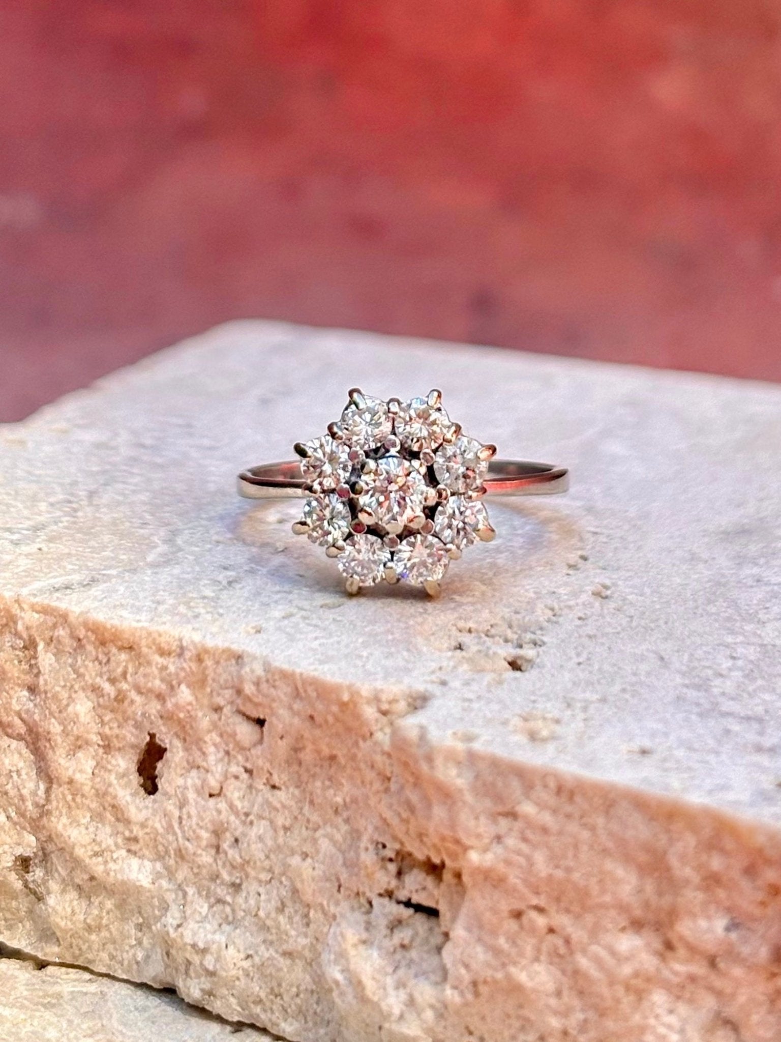 Bague Marguerite Diamants 0.89 carat "Cécile" - Elliade Paris