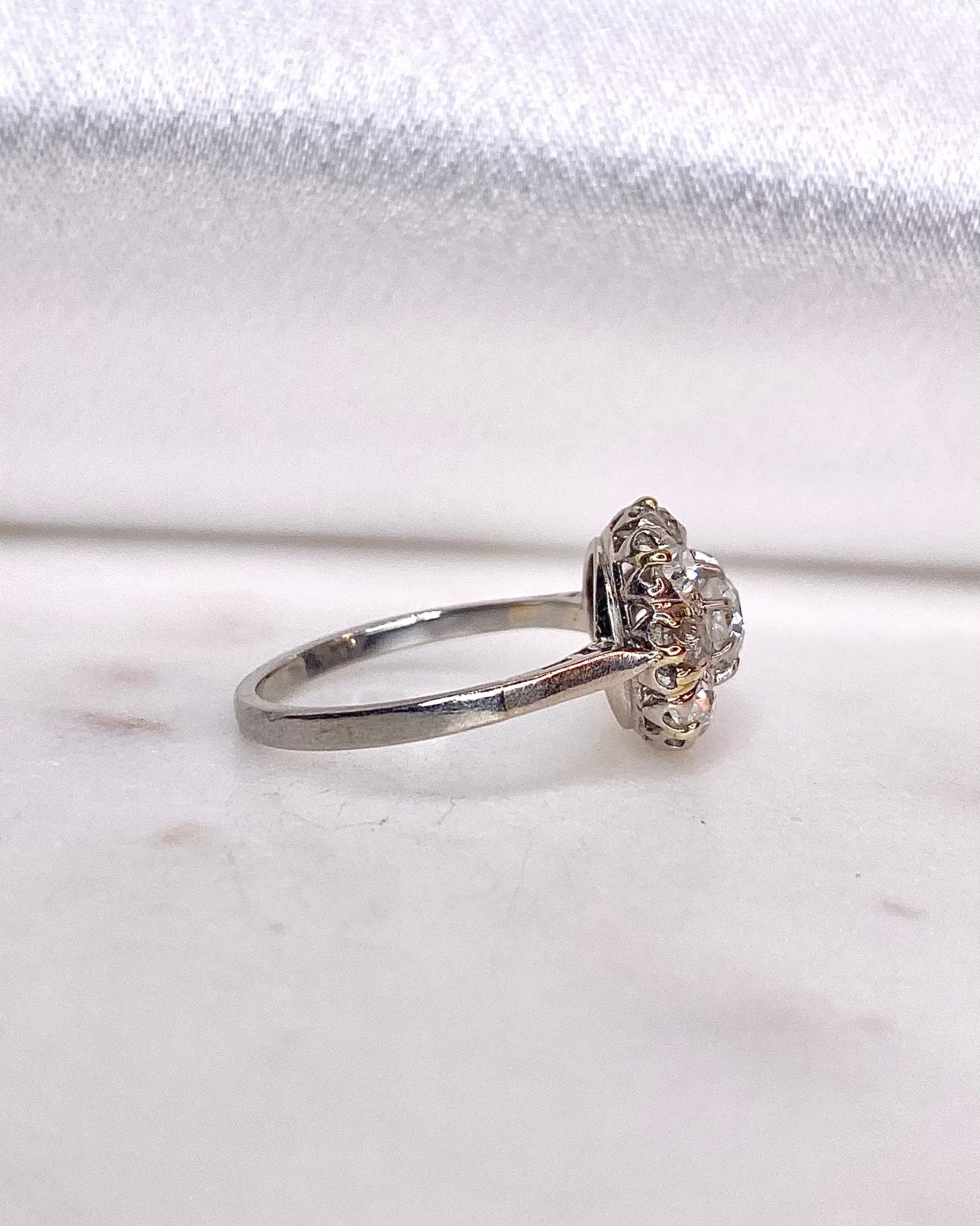 Bague Marguerite Diamants 1.09 carat "Tyla" - Elliade Paris